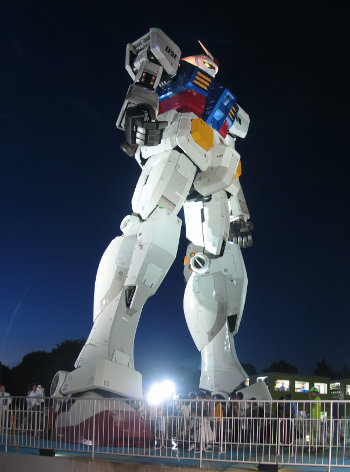 blog20090726-GundamAtNight